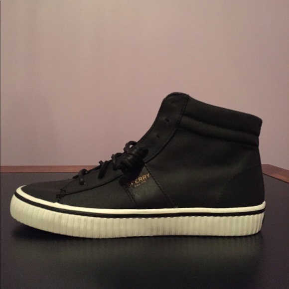 Sperry Shoes - NWOB Sperry Top-Sider High Top sneakers